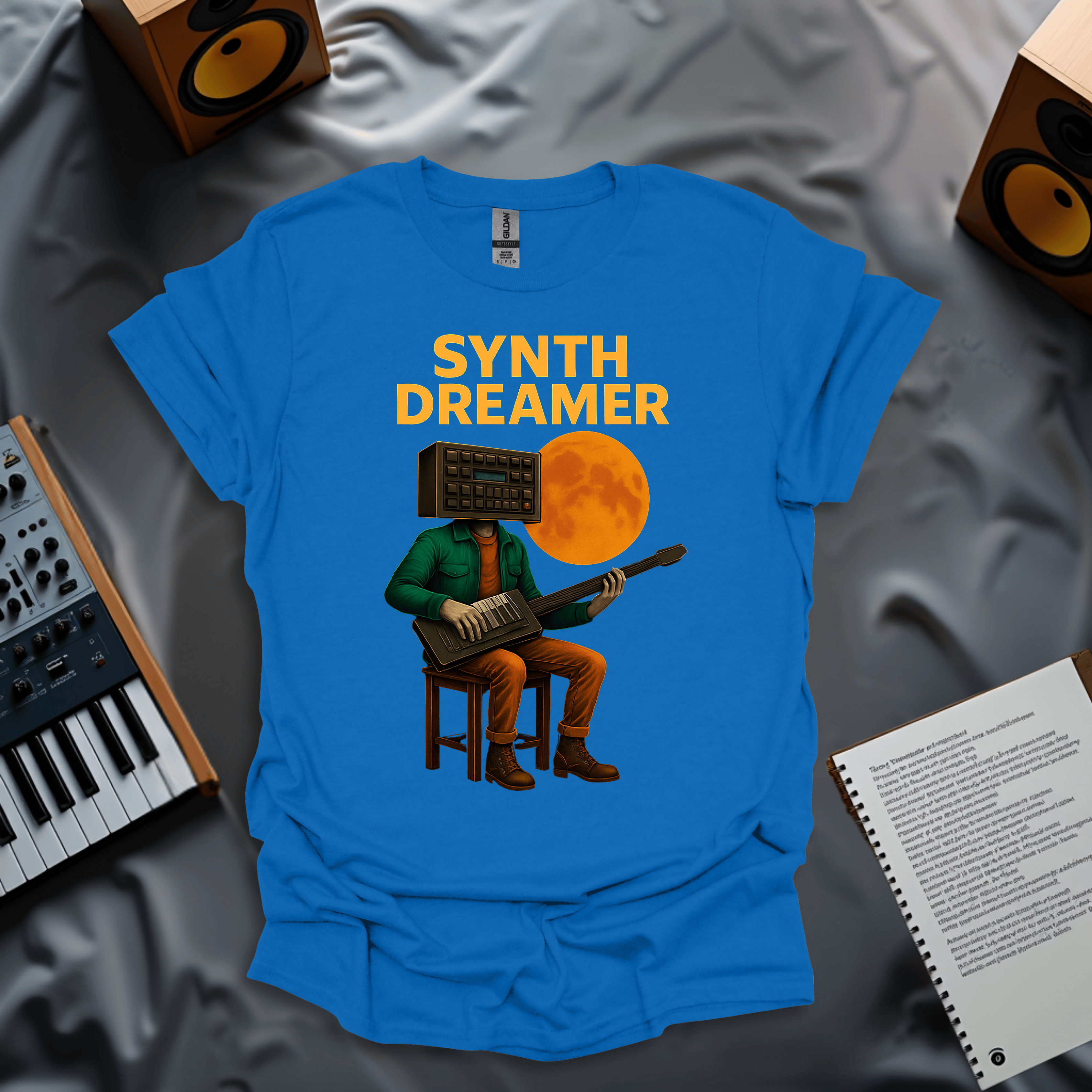 Synth Dreamer – Retro Electro Music T-Shirt